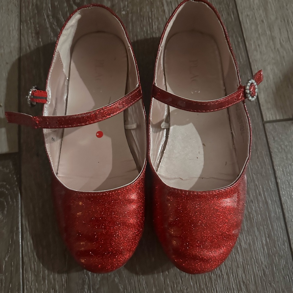 Girls size 2 Red Glitter May Jane dress Shoes